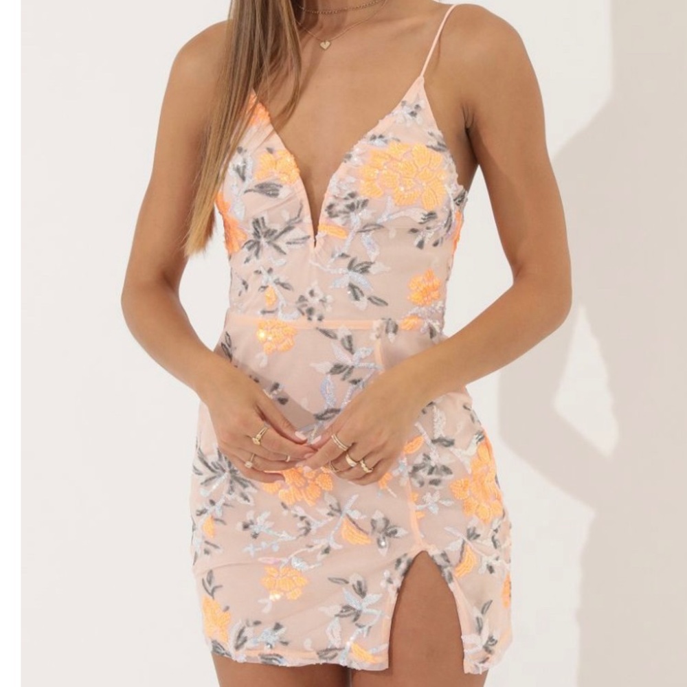 Lucy in The Sky Floral Mesh Sequin Dress in Orange - Medium